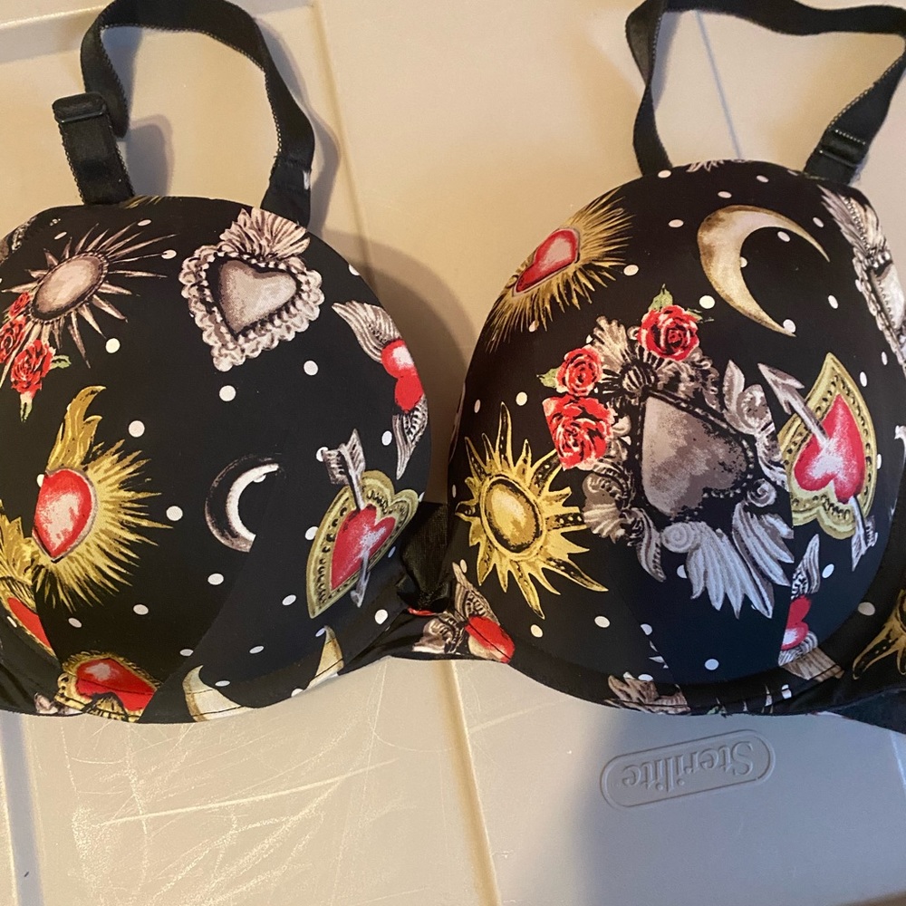 Torrid Curve Bra size 40 C